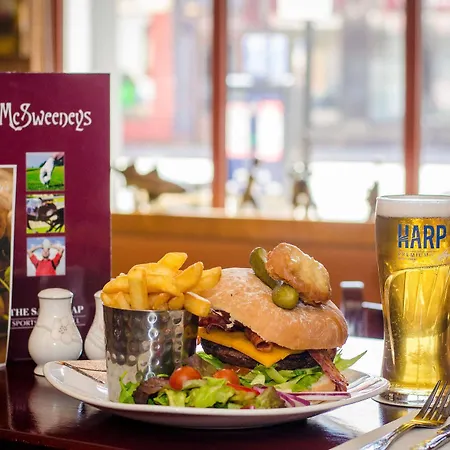 ホテル Mcsweeney Arms 3*