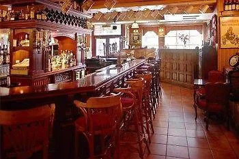 迈克斯维尼亚姆斯酒店 3*