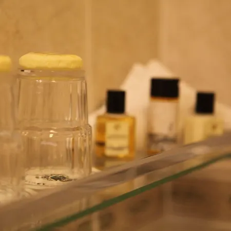 מלון Mcsweeney Arms קיל איירן