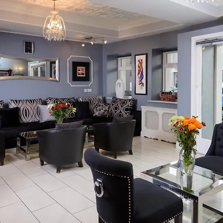 Mcsweeney Arms Hotel 3*