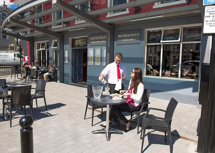 Mcsweeney Arms מלון 3*